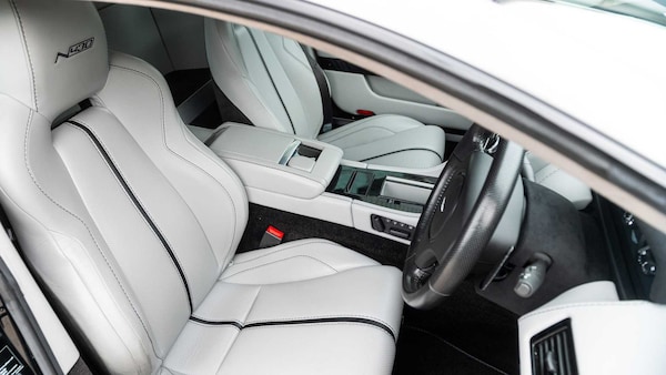 Used Aston Martin Vantage 2015 for sale - 76329309: Photo 12