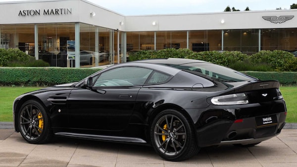 Used Aston Martin Vantage 2015 for sale - 76329309: Photo 2