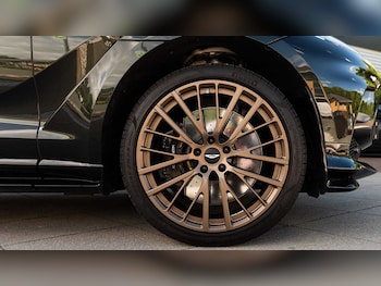 Used Aston Martin DBX 2025 for sale - 78913407: Photo