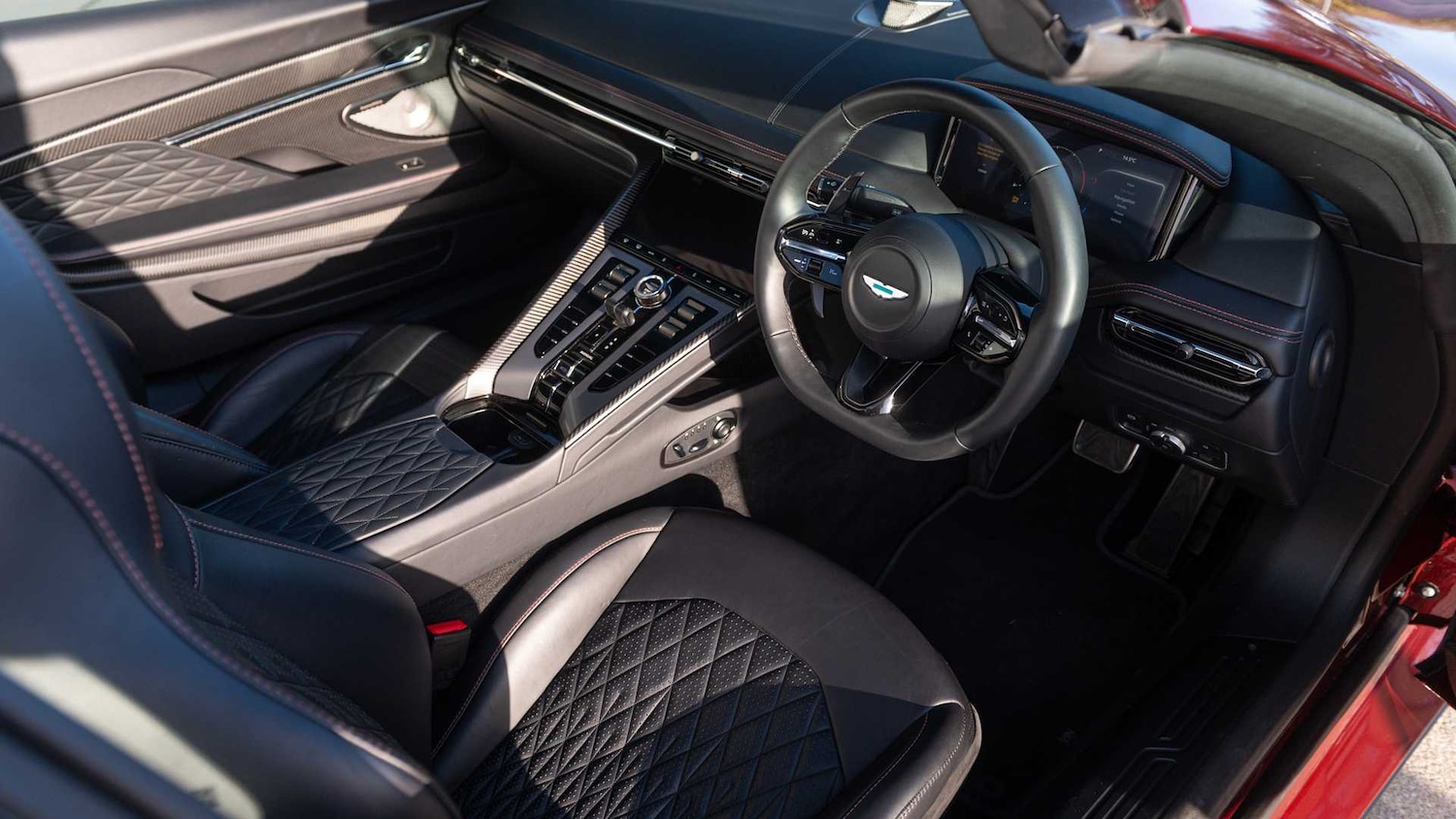 Used Aston Martin V8 2025 for sale - 77018871: Photo 3