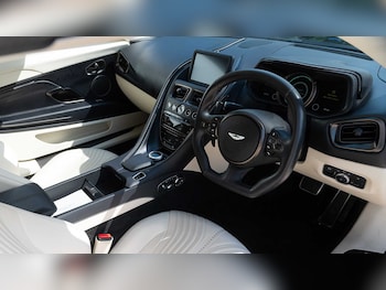 Used Aston Martin DB11 2022 for sale - 78760977: Photo