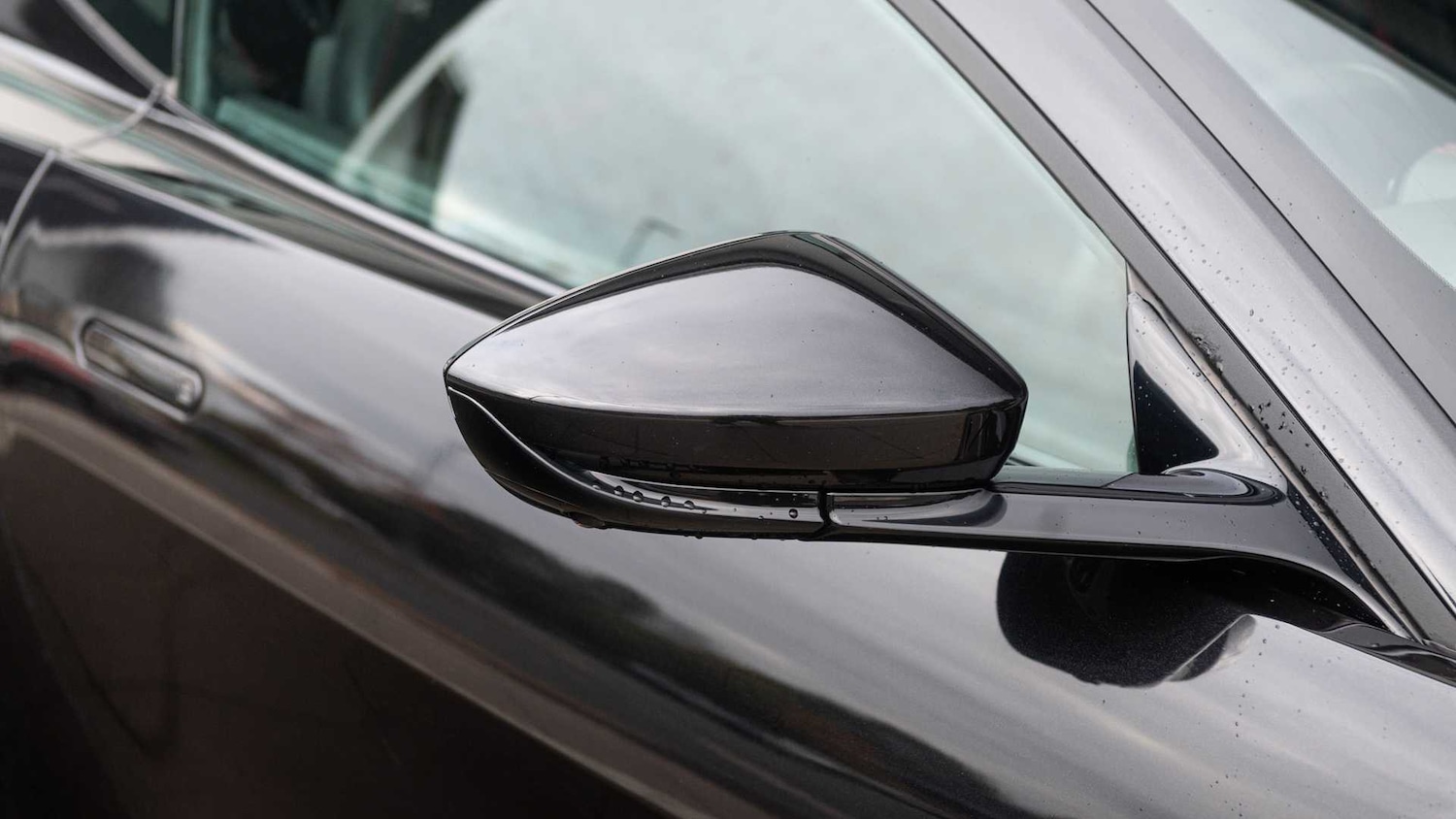 Used Aston Martin Vantage 2019 for sale - 77601306: Photo 21