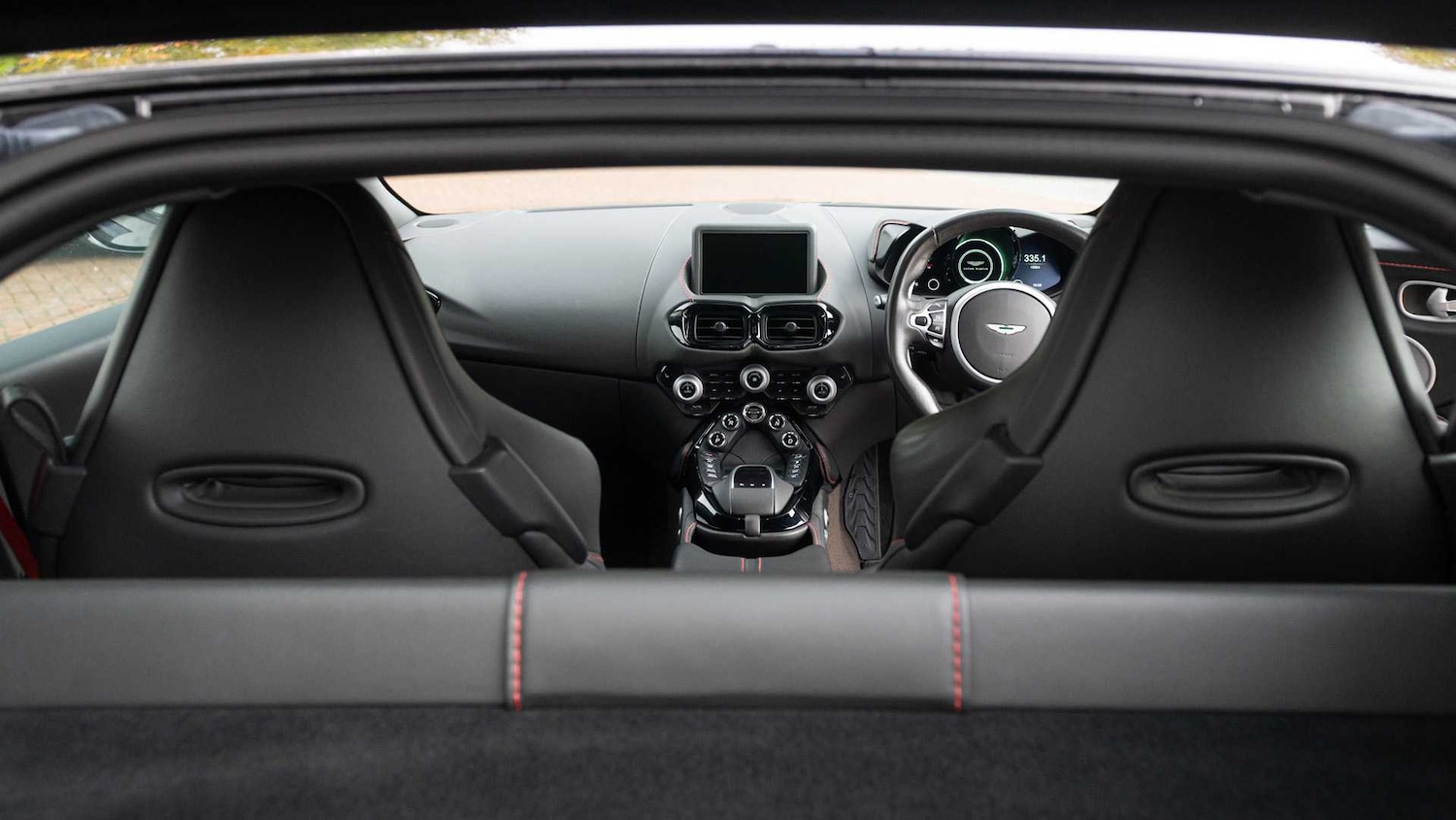 Used Aston Martin Vantage 2019 for sale - 77601306: Photo 26