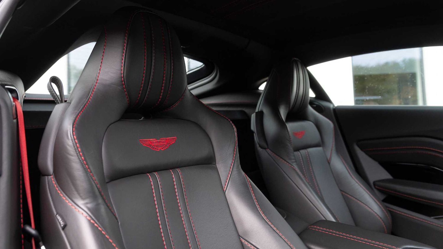 Used Aston Martin Vantage 2019 for sale - 77601306: Photo 29