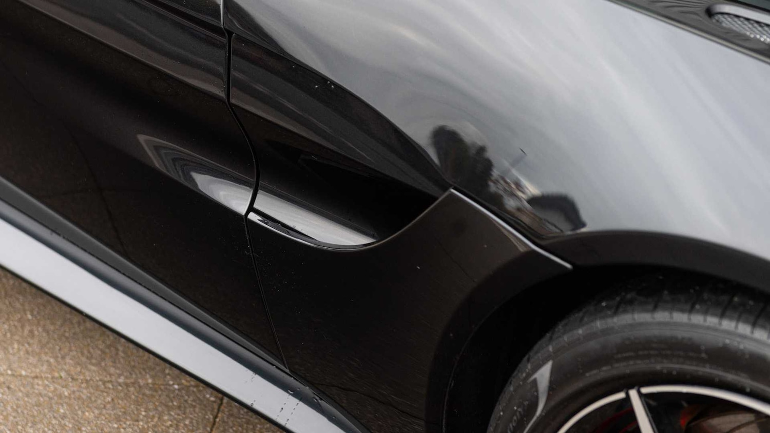 Used Aston Martin Vantage 2019 for sale - 77601306: Photo 9