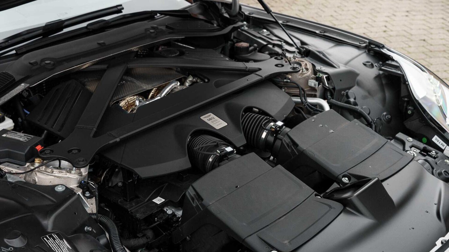 Used Aston Martin V8 2023 for sale - 76827740: Photo 11