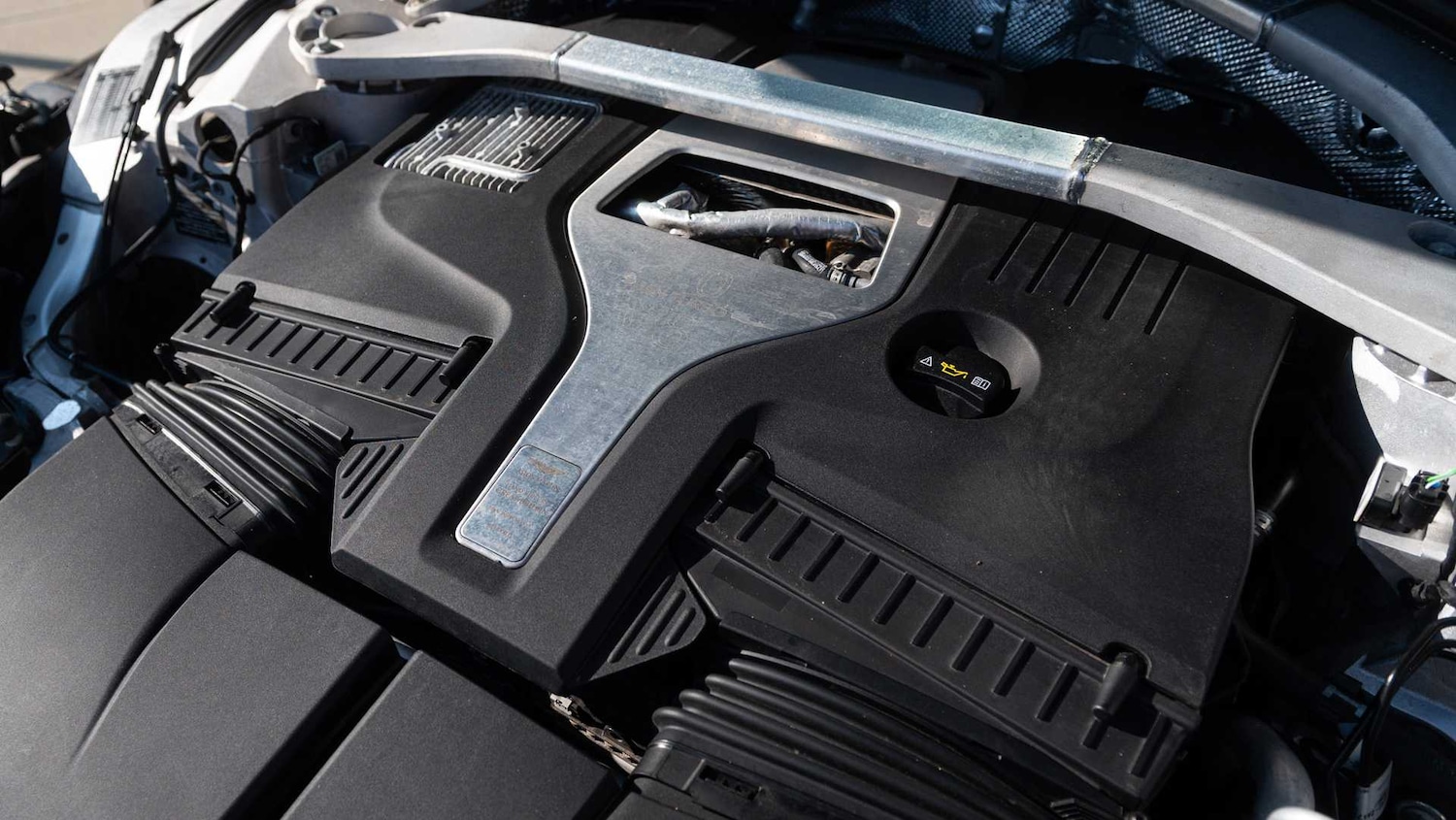 Used Aston Martin DBX 2022 for sale - 77772079: Photo 13