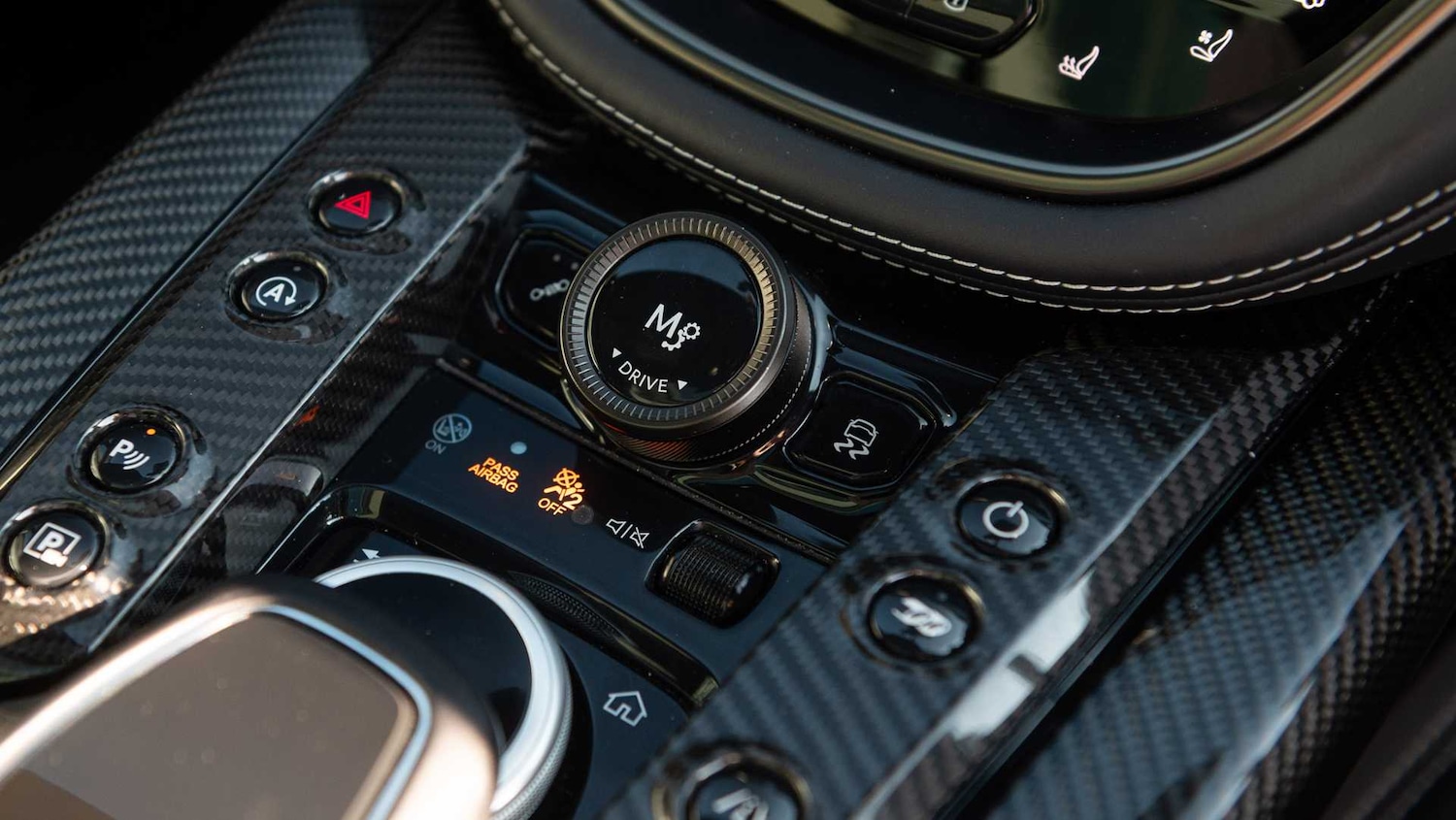 Used Aston Martin DBX 2022 for sale - 77772079: Photo 35