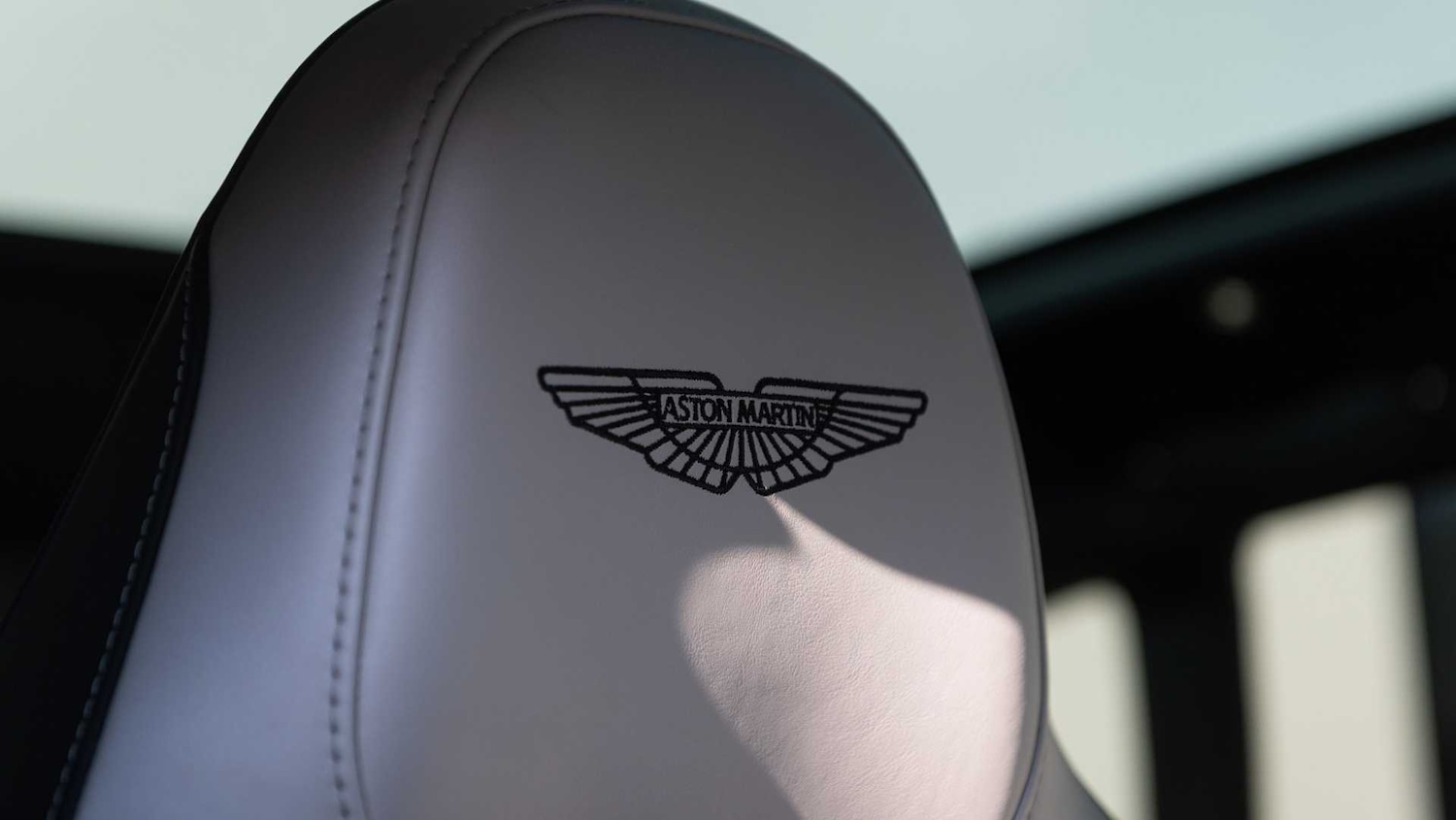 Used Aston Martin DBX 2022 for sale - 77772079: Photo 5