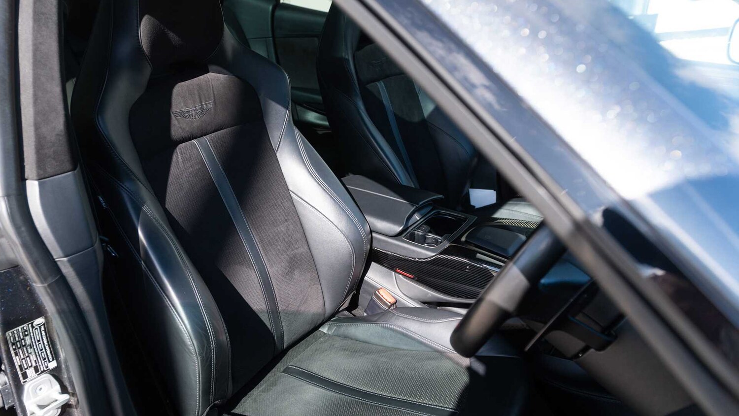 Used Aston Martin DBX 2023 for sale - 78149098: Photo 12