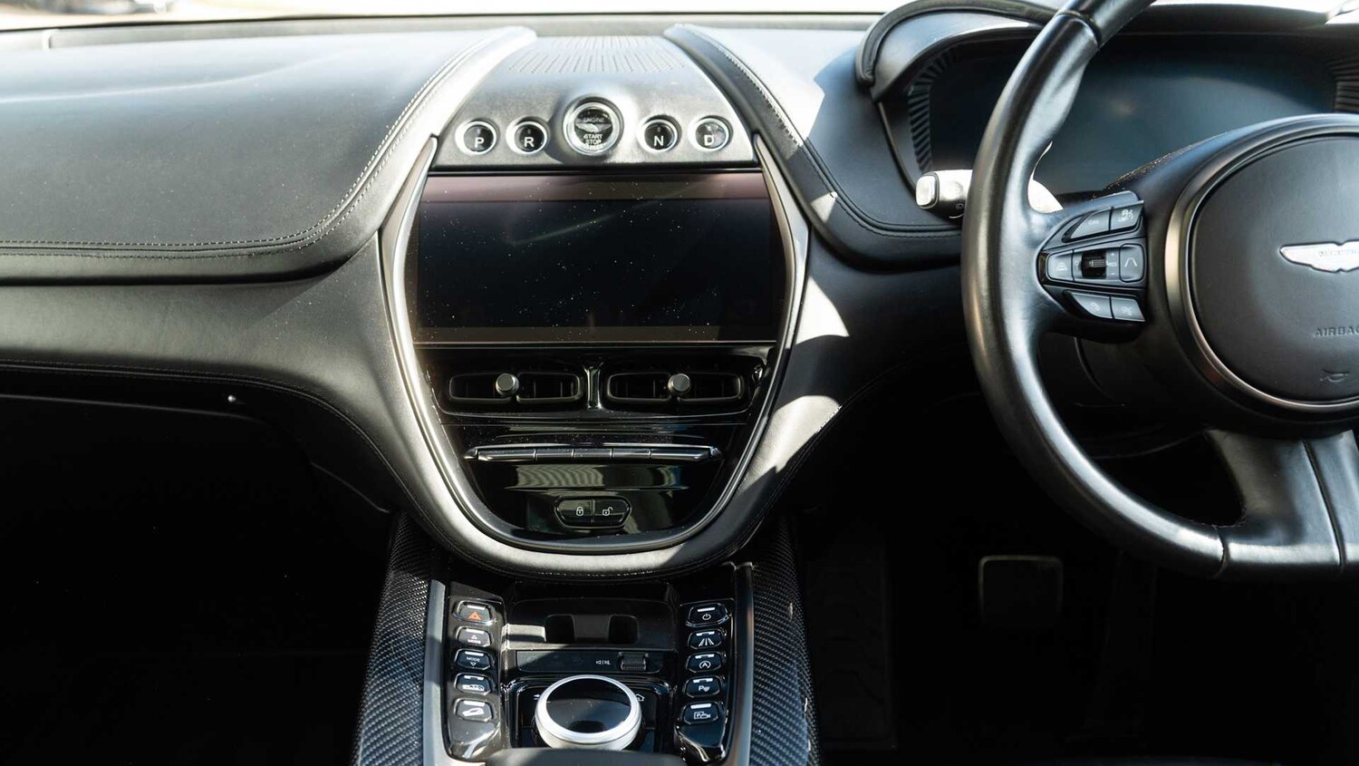 Used Aston Martin DBX 2023 for sale - 78149098: Photo 14