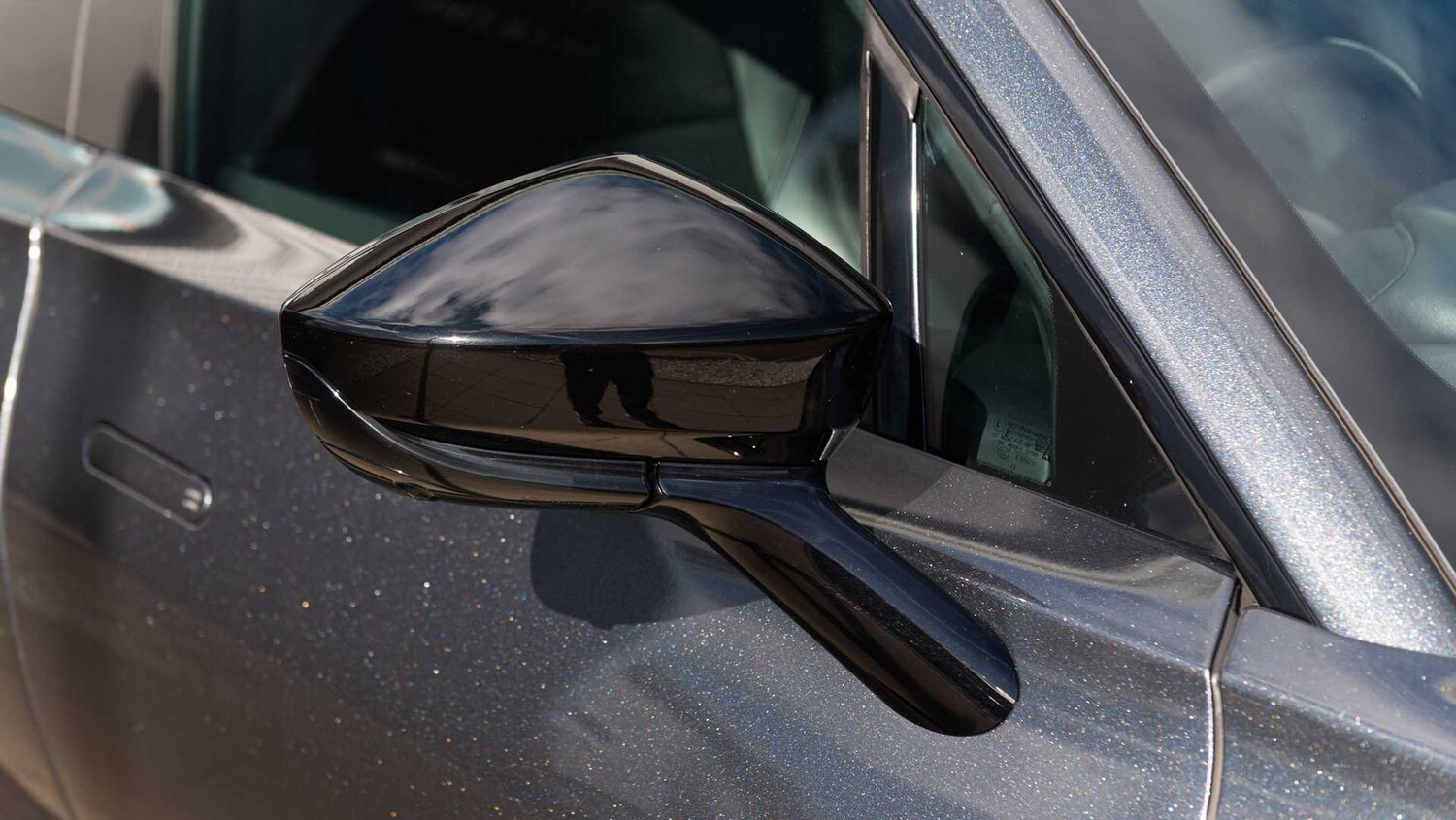 Used Aston Martin DBX 2023 for sale - 78149098: Photo 19