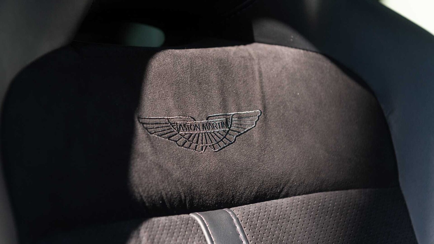 Used Aston Martin DBX 2023 for sale - 78149098: Photo 33