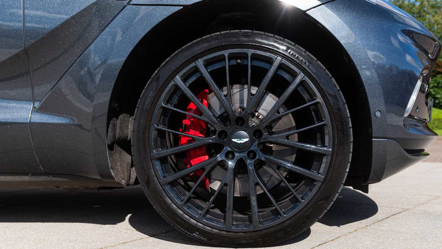 Used Aston Martin DBX 2023 for sale - 78149098: Photo 4