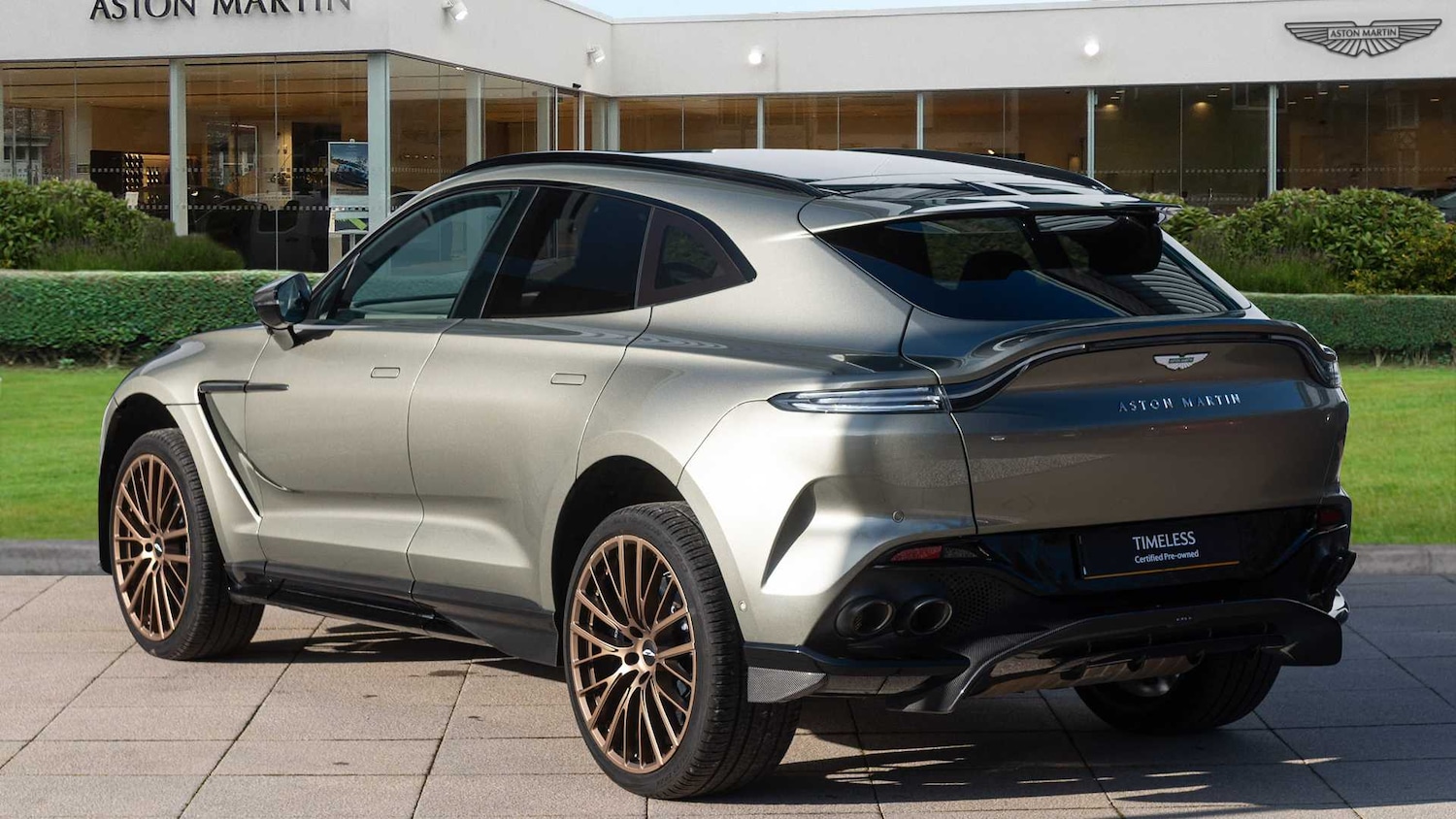 Used Aston Martin DBX 2024 for sale - 77389949: Photo 2