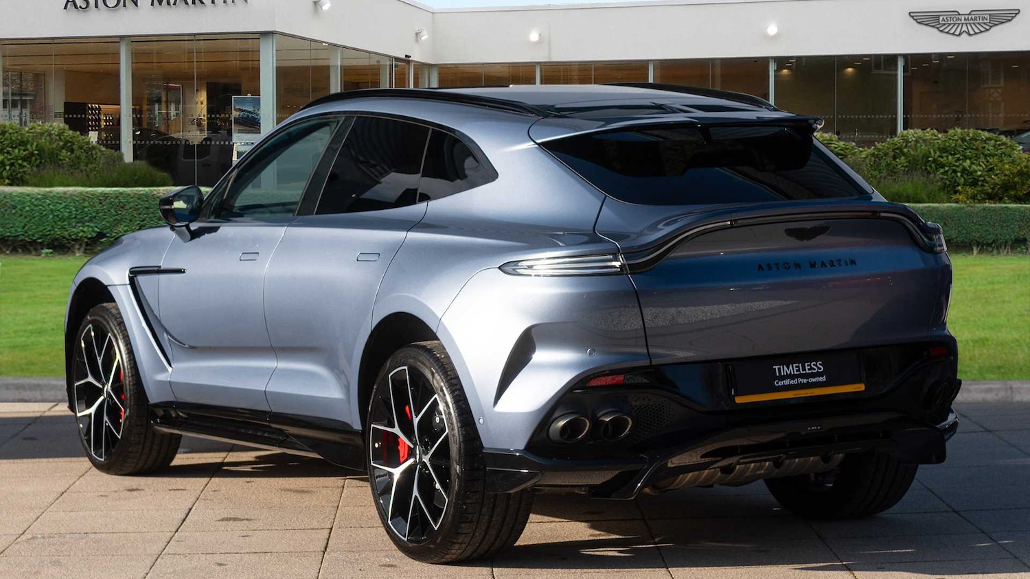 Used Aston Martin DBX 2025 for sale - 77726801: Photo 2