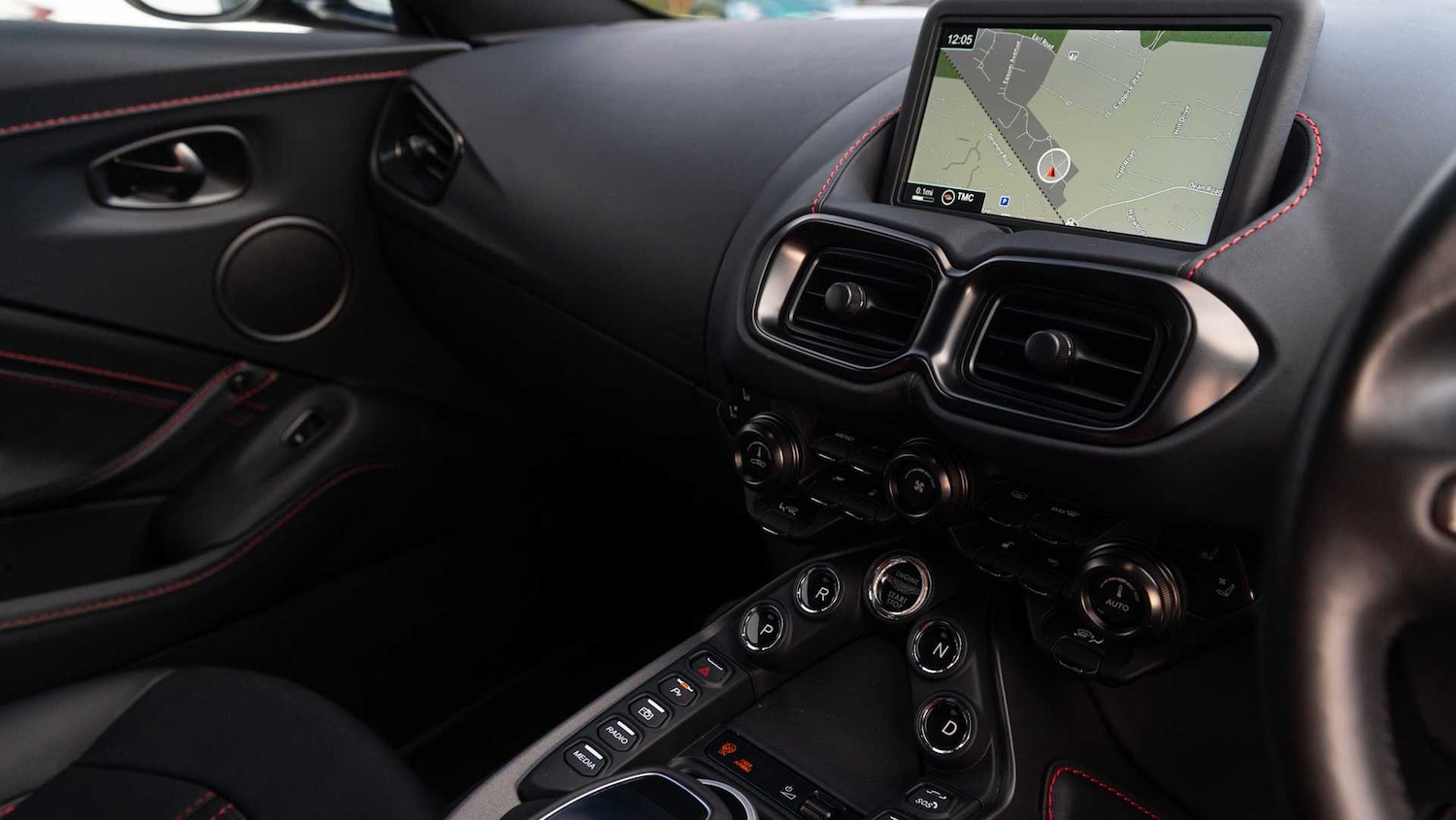 Used Aston Martin Vantage 2022 for sale - 77018813: Photo 10