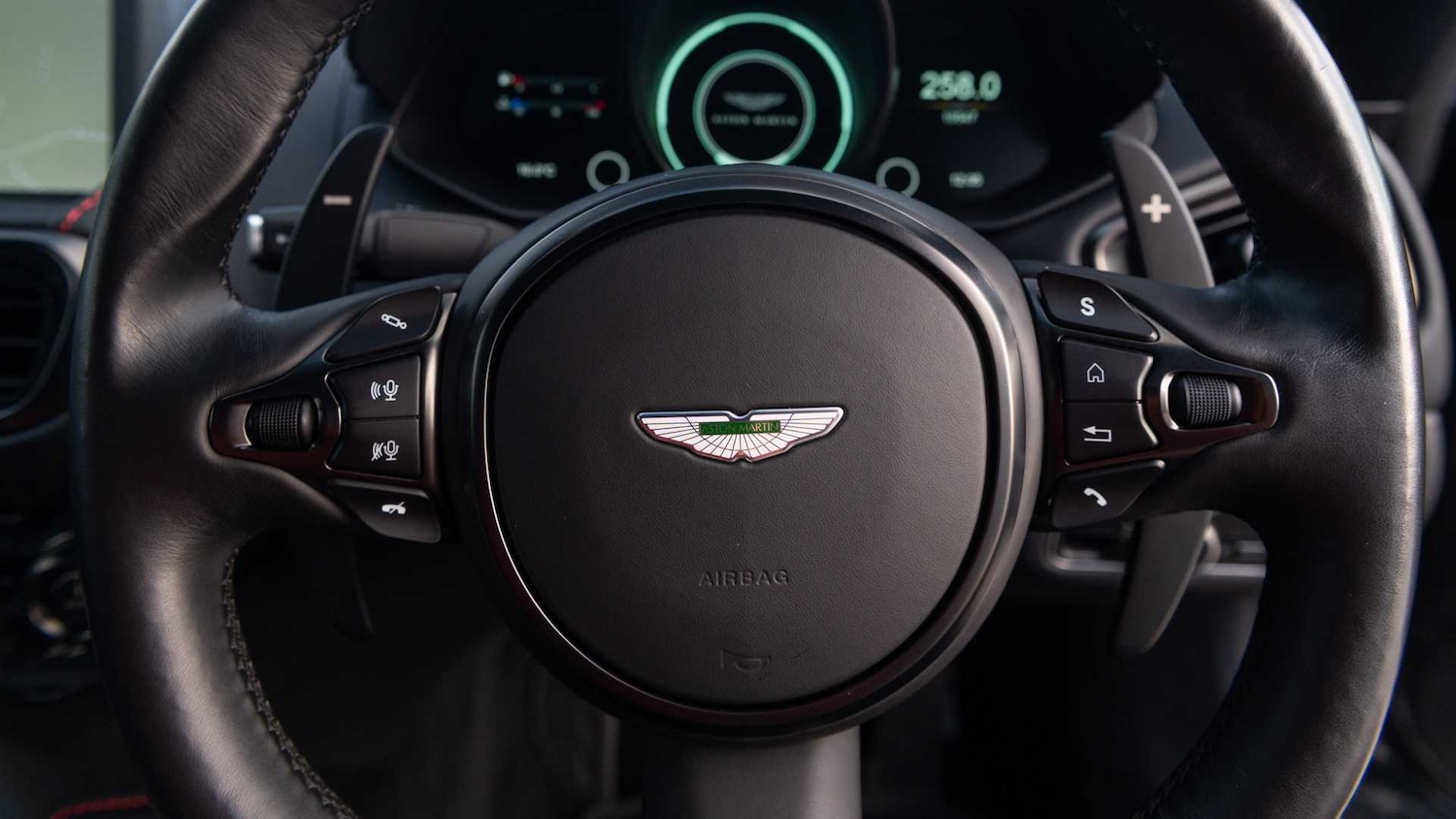 Used Aston Martin Vantage 2022 for sale - 77018813: Photo 11