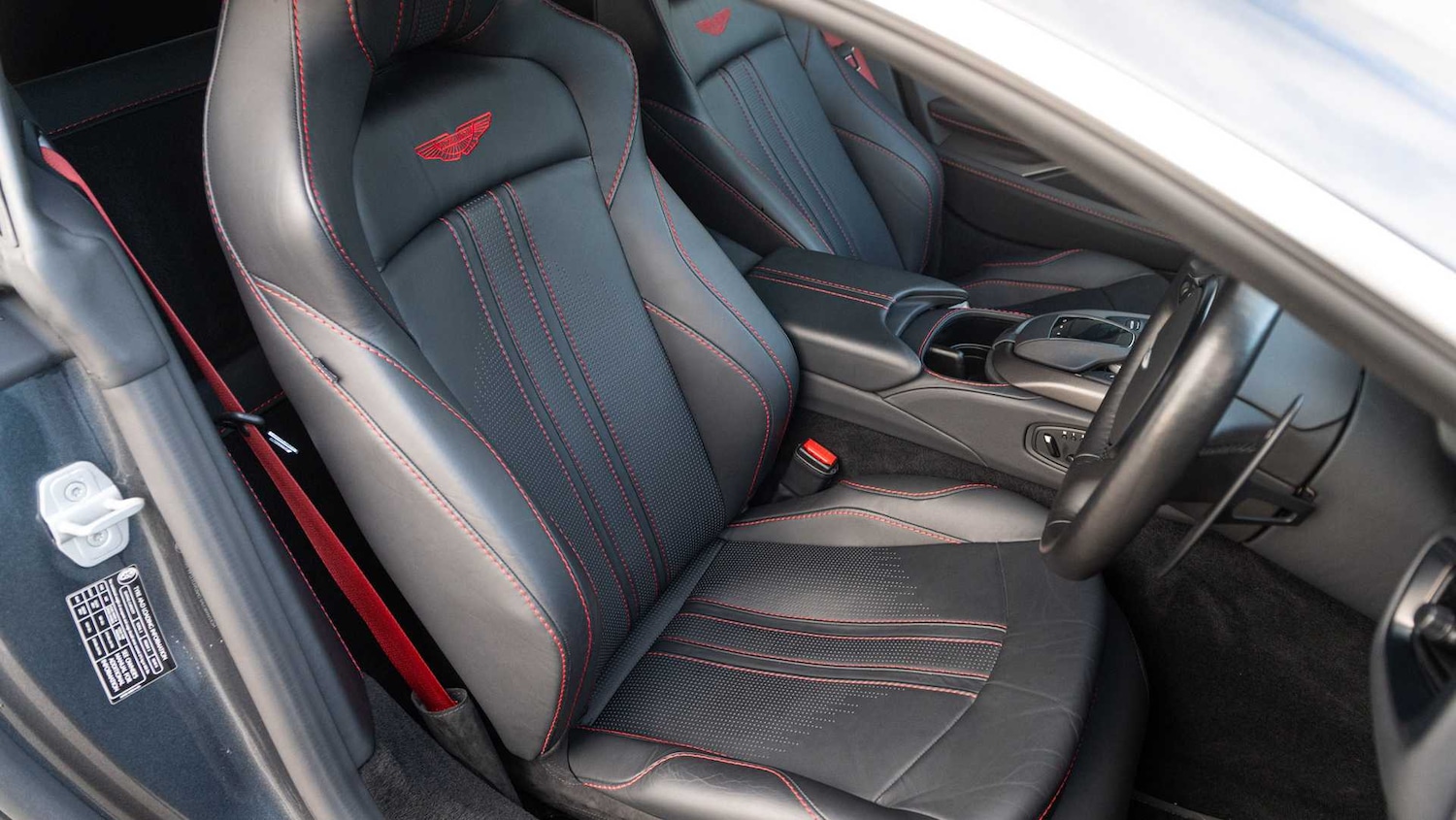 Used Aston Martin Vantage 2022 for sale - 77018813: Photo 12