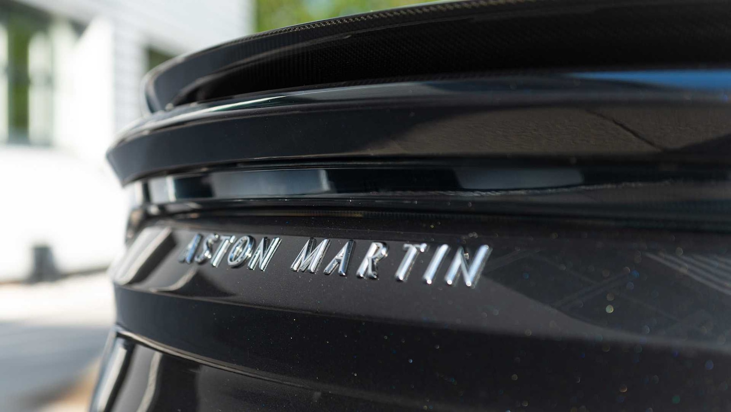 Used Aston Martin DBS 2021 for sale - 76842959: Photo 8