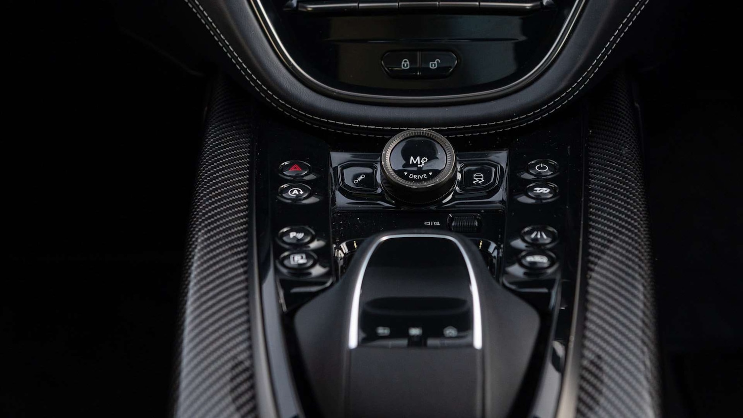 Used Aston Martin DBX for sale - 77239851: Photo 26