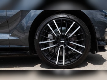Used Aston Martin DBX 2023 for sale - 75299693: Photo