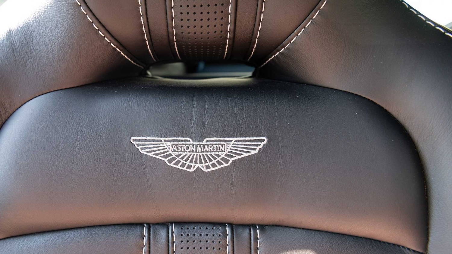 Used Aston Martin Vantage 2019 for sale - 77112391: Photo 29