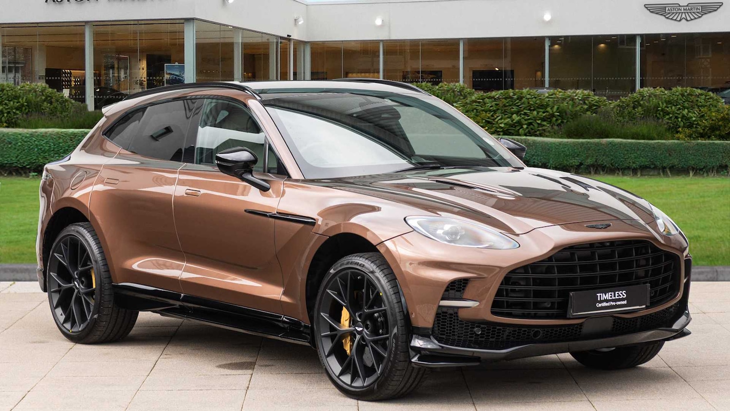 Used Aston Martin DBX 2025 for sale - 76191974: Photo 1