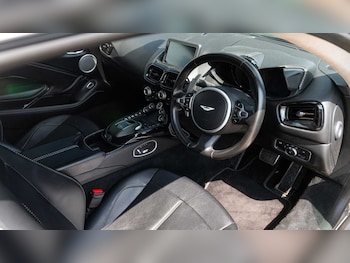 Used Aston Martin Vantage 2019 for sale - 75218834: Photo
