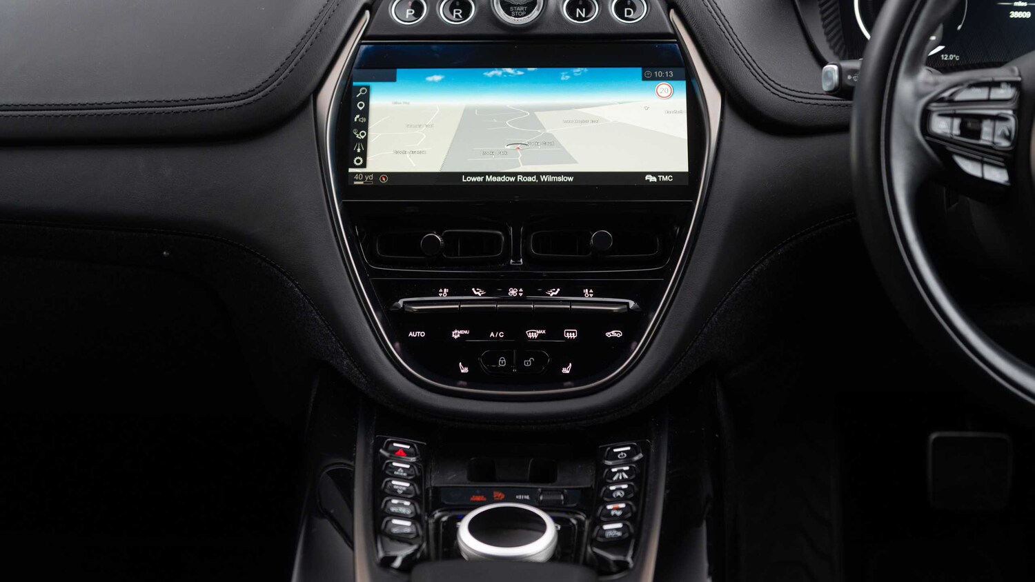 Used Aston Martin DBX 2025 for sale - 78089736: Photo 10