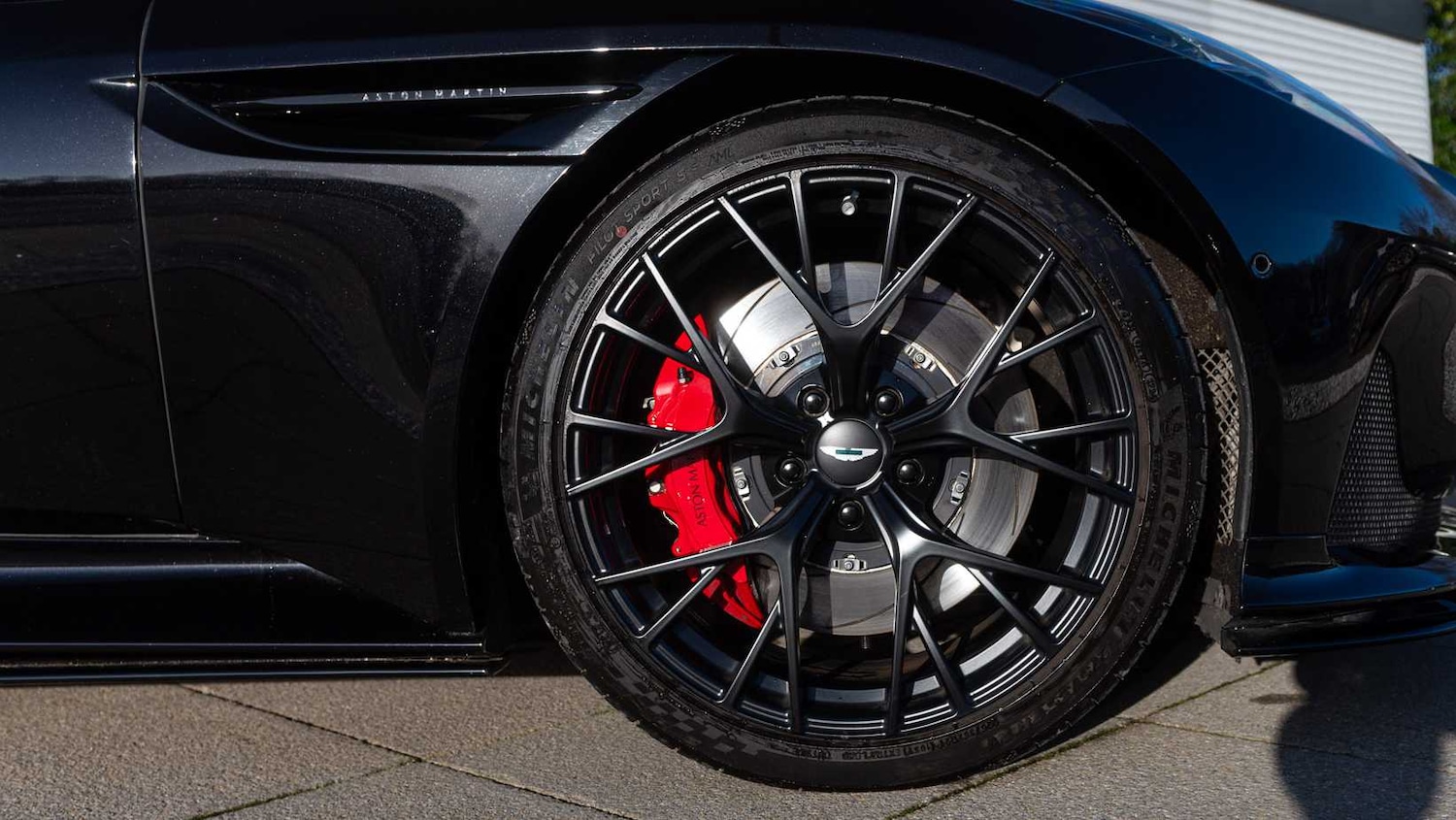 Used Aston Martin V8 2025 for sale - 77018865: Photo 4