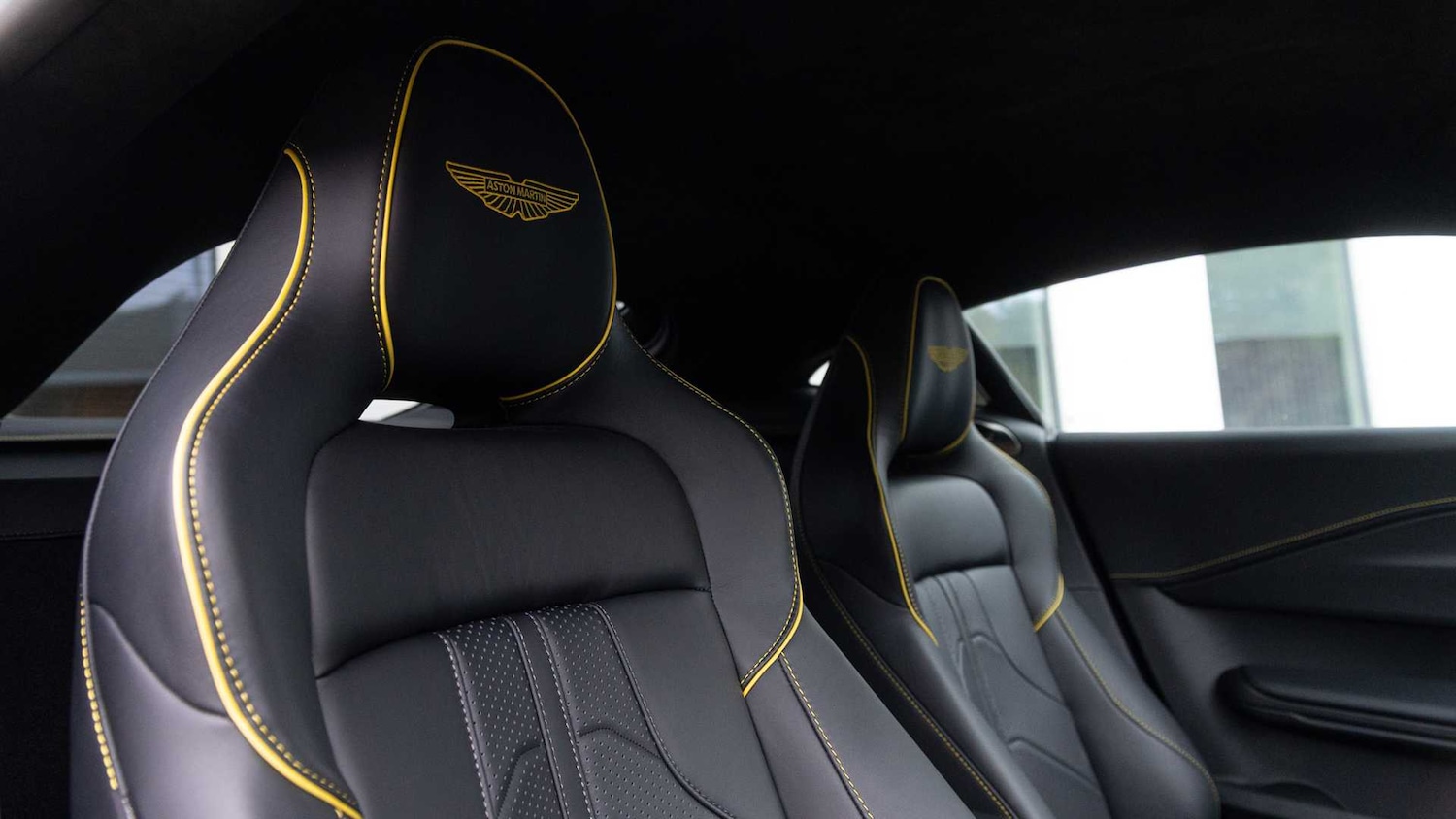 Used Aston Martin Vantage 2025 for sale - 76515522: Photo 30