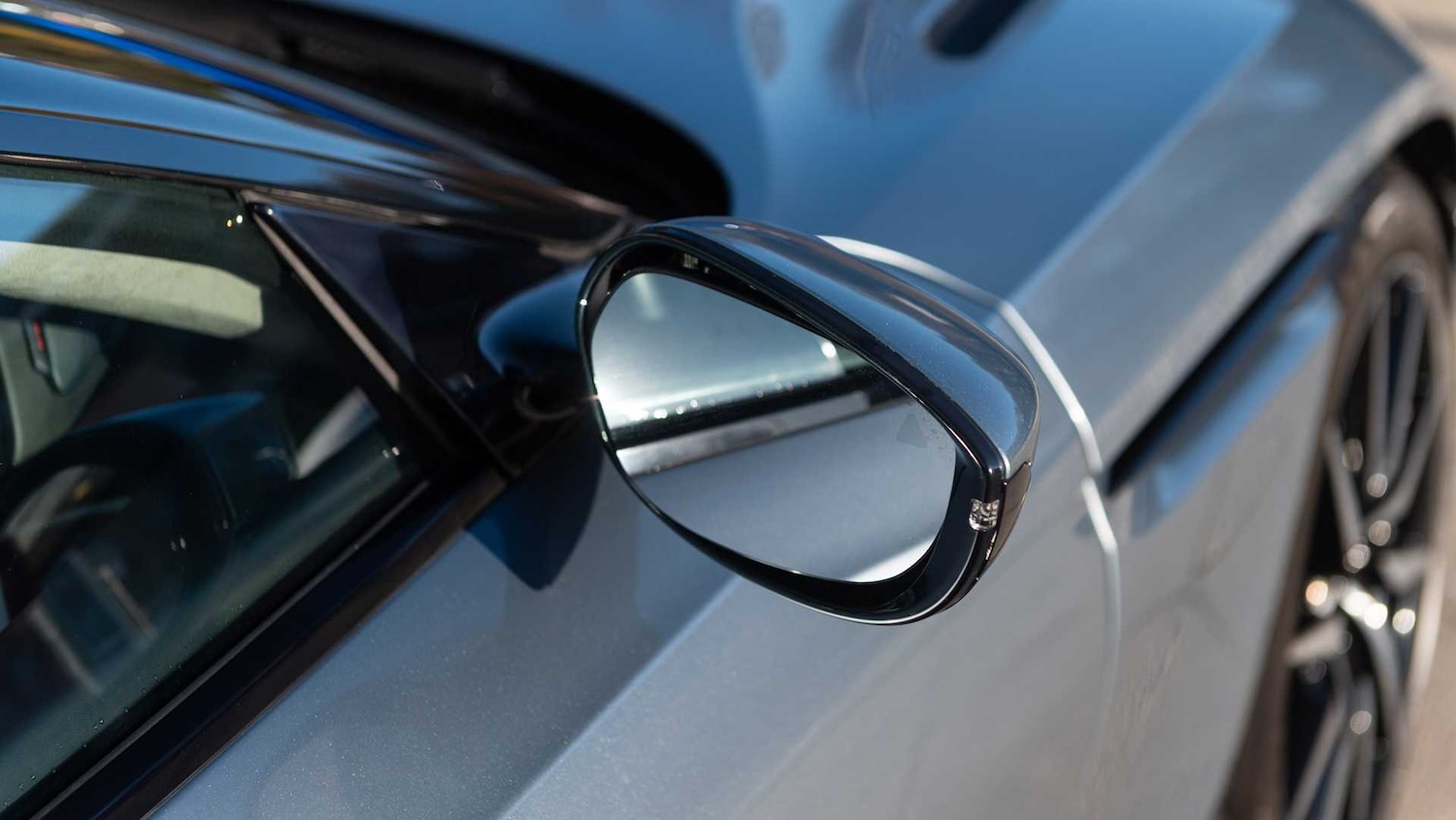 Used Aston Martin DB11 2019 for sale - 76916135: Photo 23