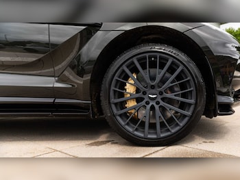 Used Aston Martin DBX 2023 for sale - 75592382: Photo