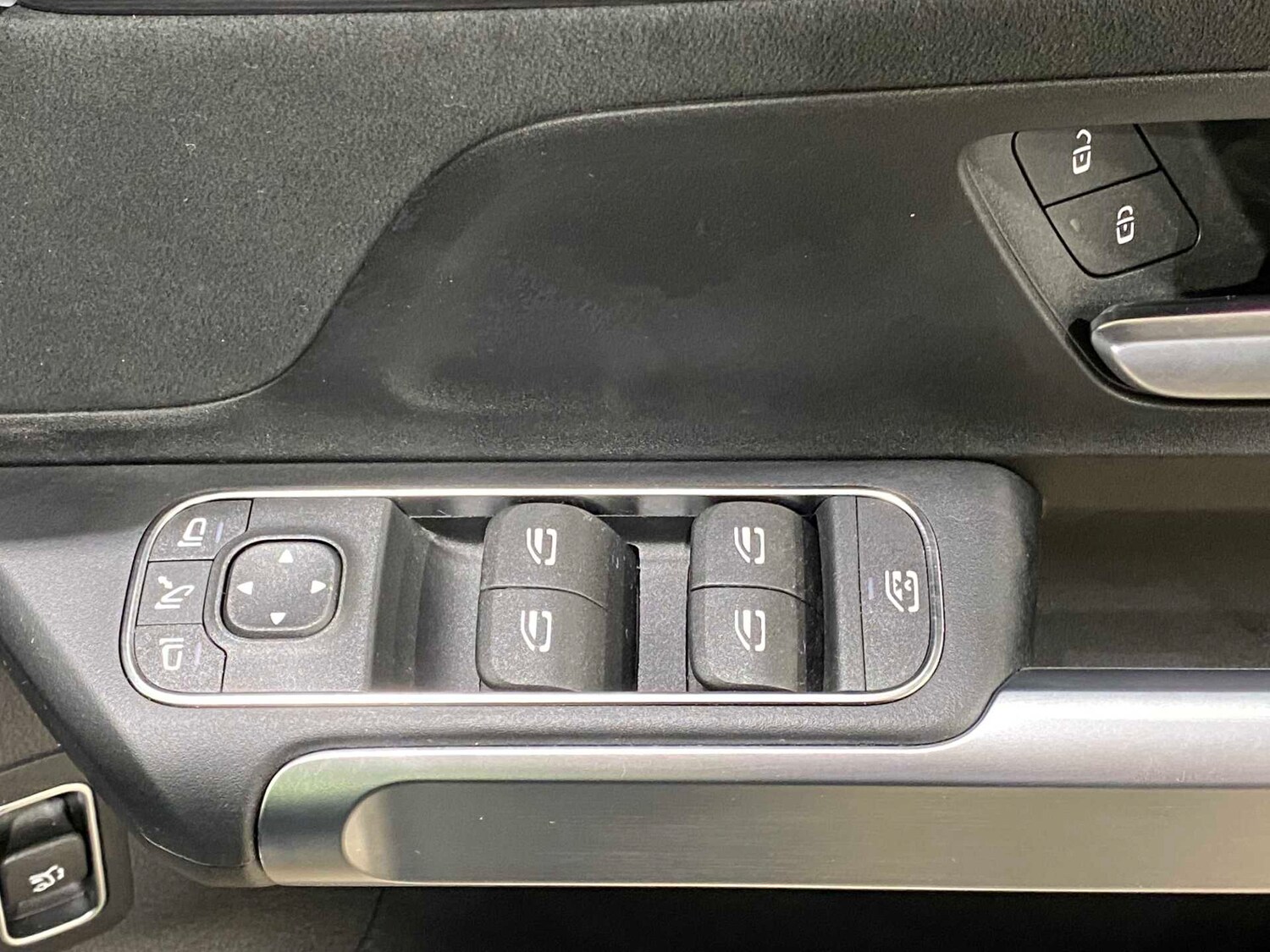 Used Mercedes-Benz EQB 2025 for sale - 77527144: Photo 23