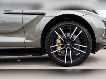 Used Aston Martin DBX 2024 for sale - 75299699: Photo