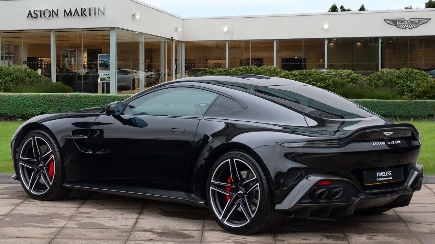 Used Aston Martin Vantage 2025 for sale - 77239929: Photo 2