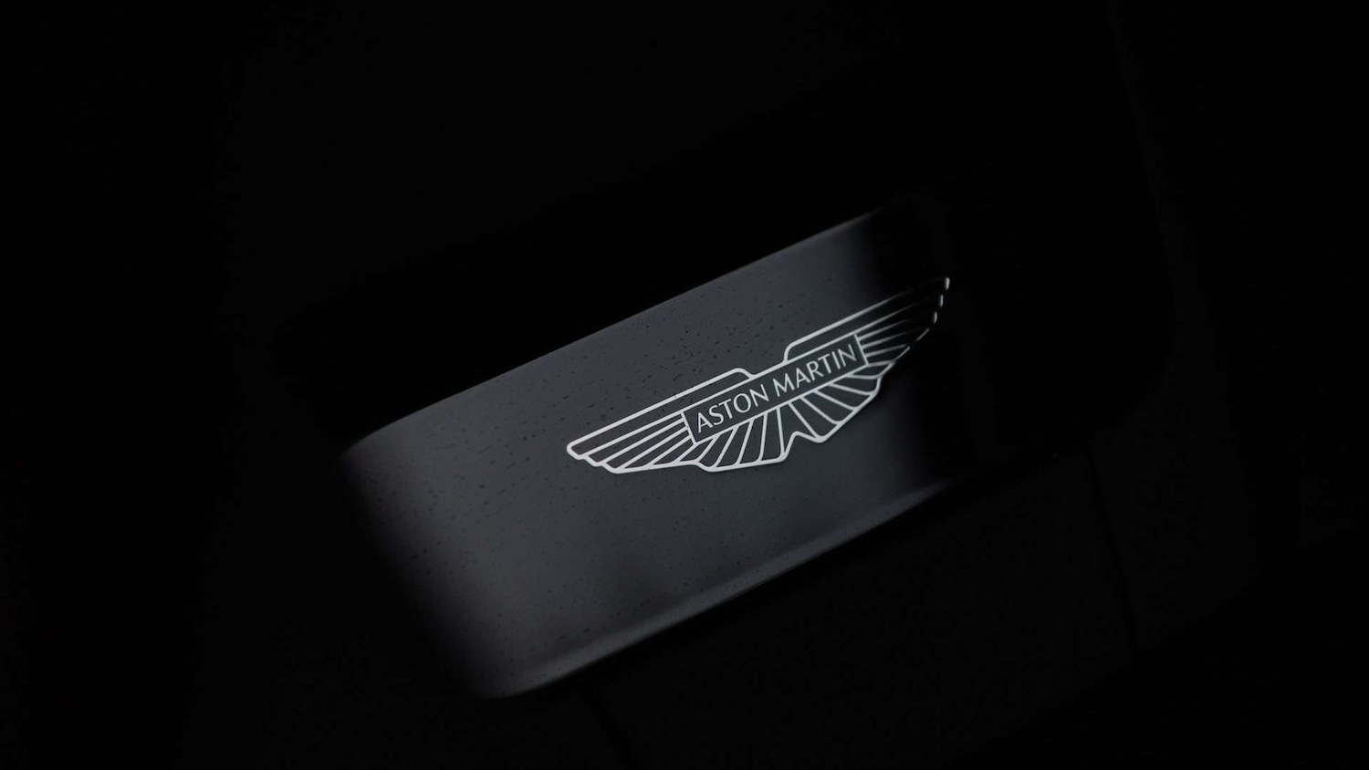 Used Aston Martin Vantage 2025 for sale - 77239929: Photo 24