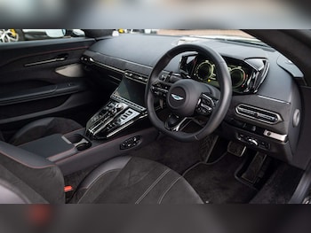 Used Aston Martin Vantage 2025 for sale - 77239929: Photo