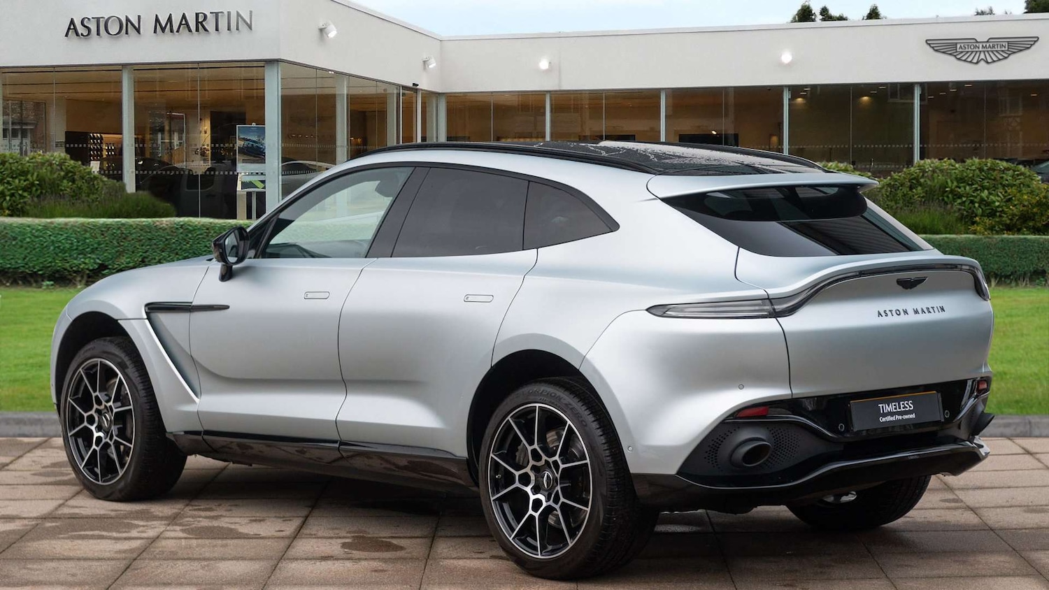 Used Aston Martin DBX 2021 for sale - 77239855: Photo 2