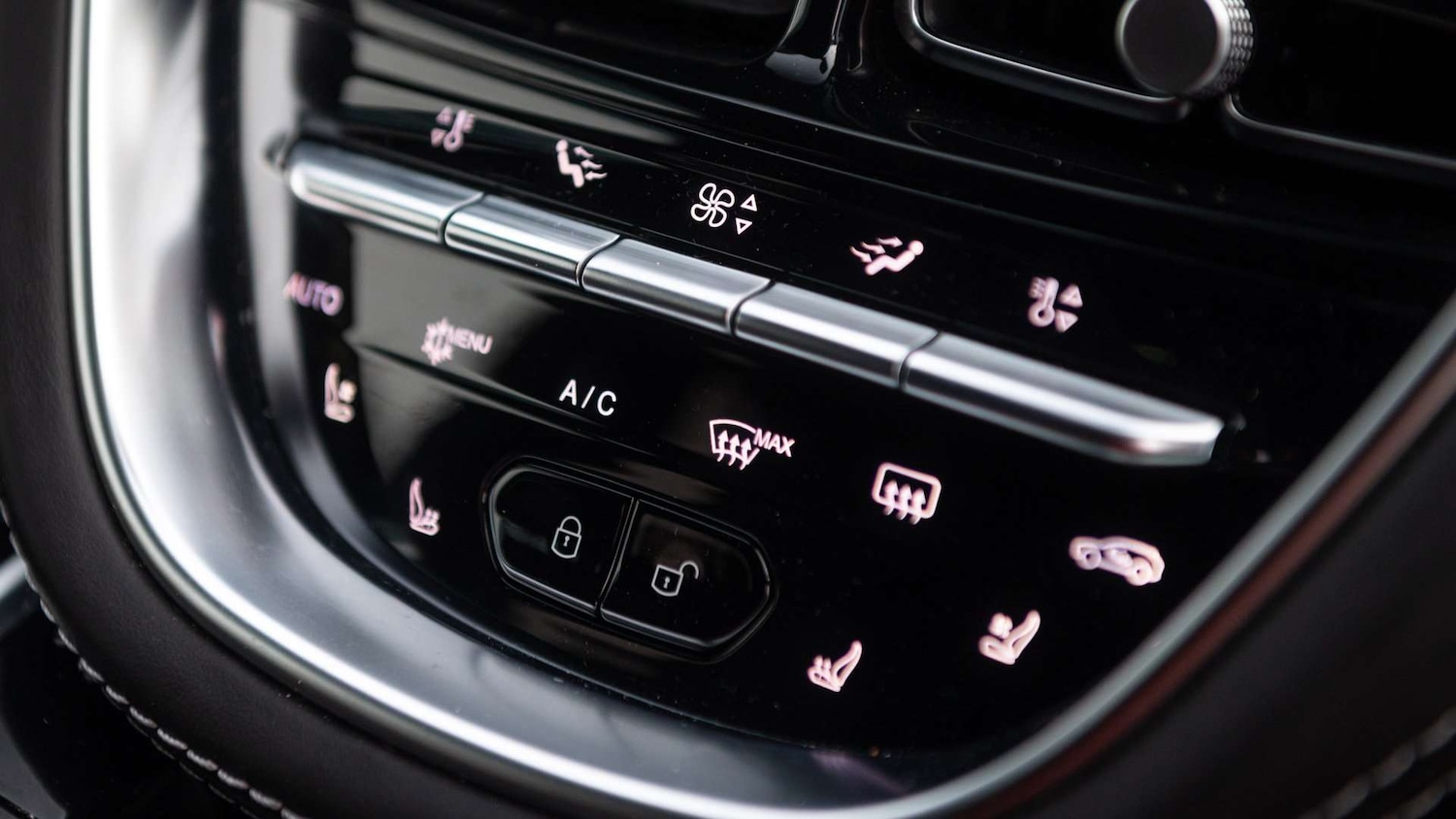 Used Aston Martin DBX 2021 for sale - 77239855: Photo 30