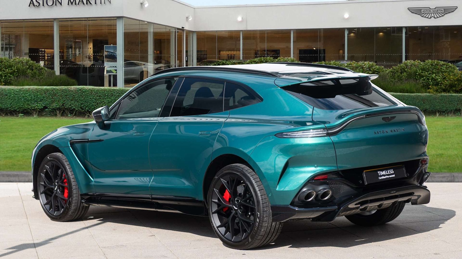 Used Aston Martin DBX 2025 for sale - 76916198: Photo 2