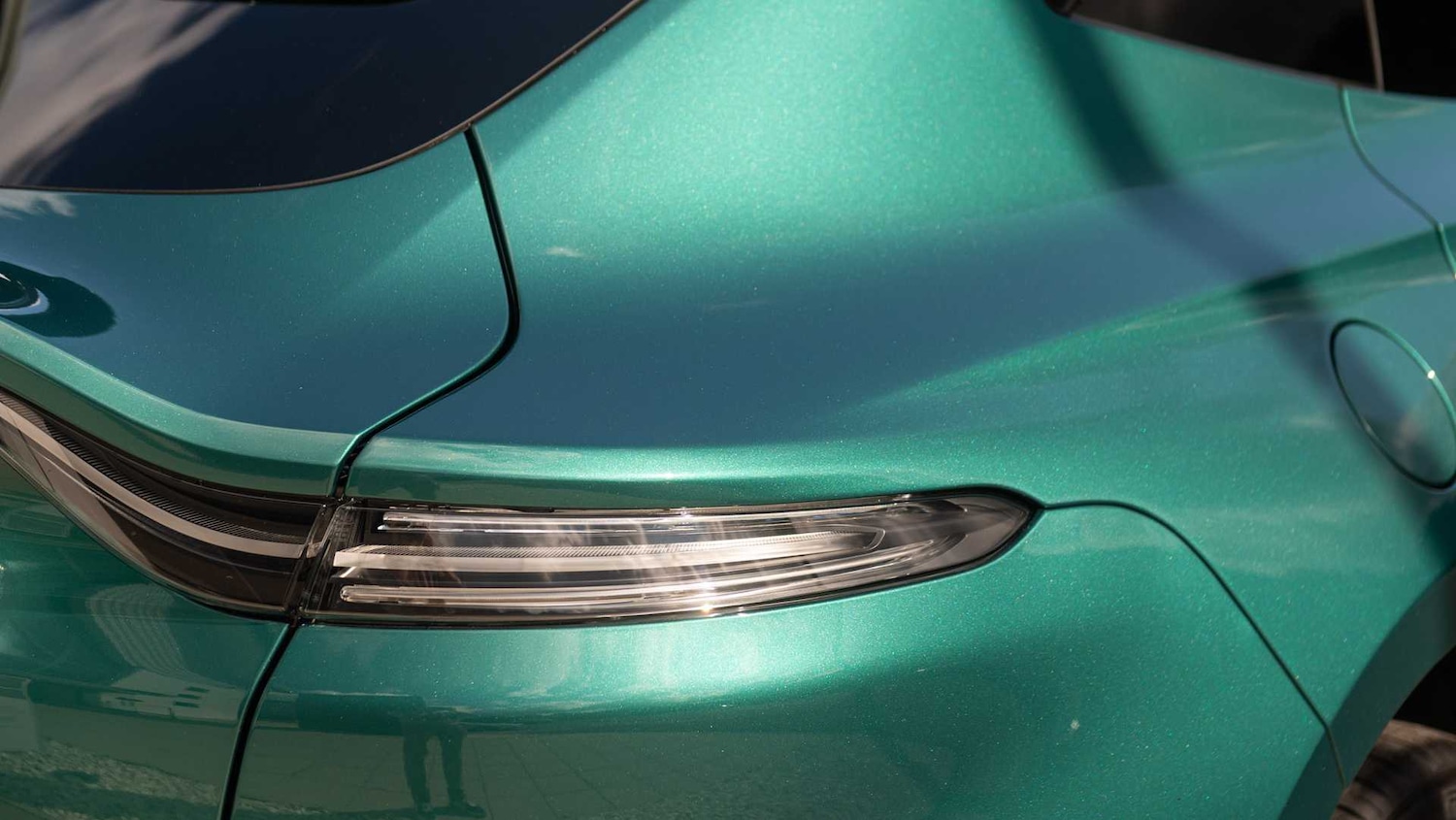 Used Aston Martin DBX 2025 for sale - 76916198: Photo 27