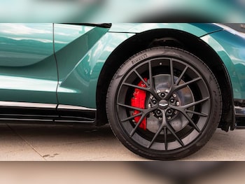 Used Aston Martin DBX 2025 for sale - 76916198: Photo