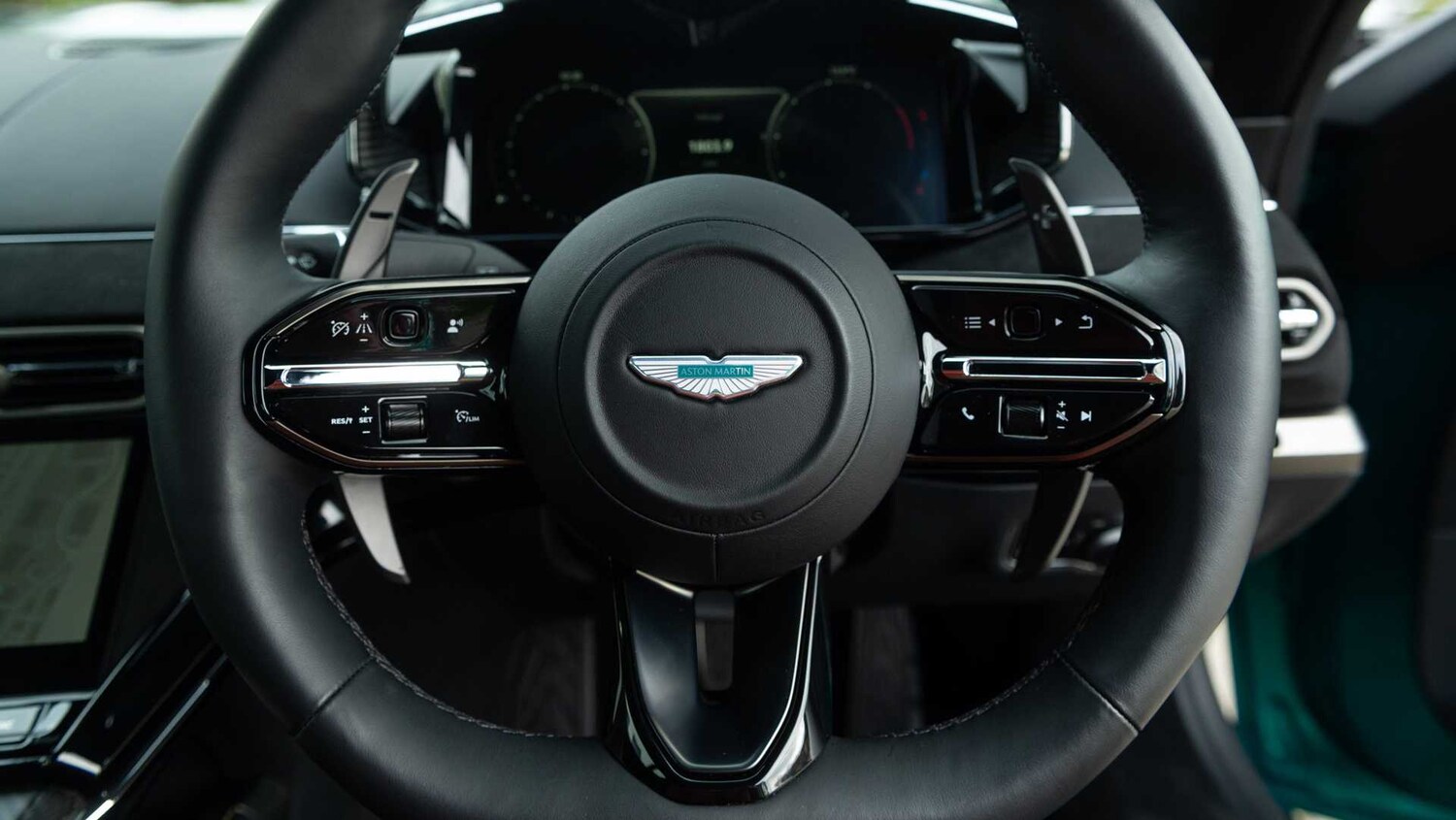 Used Aston Martin Vantage 2025 for sale - 77674771: Photo 11