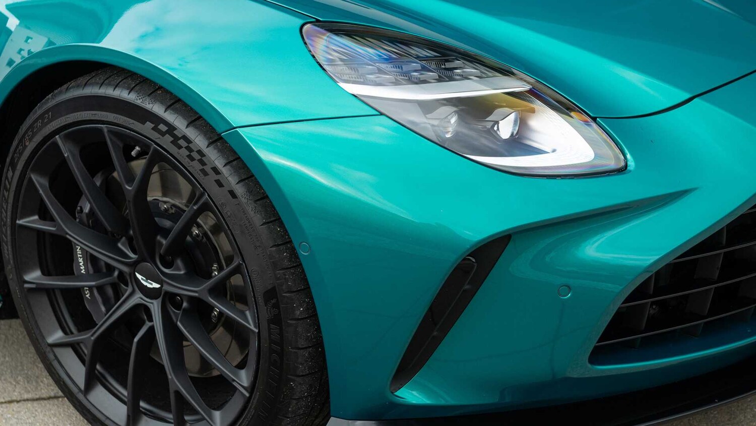 Used Aston Martin Vantage 2025 for sale - 77674771: Photo 21