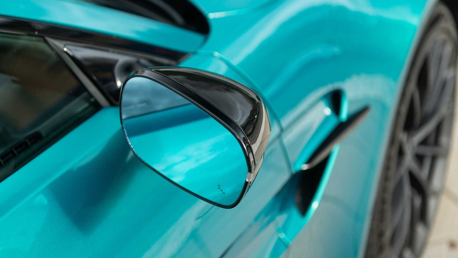 Used Aston Martin Vantage 2025 for sale - 77674771: Photo 23