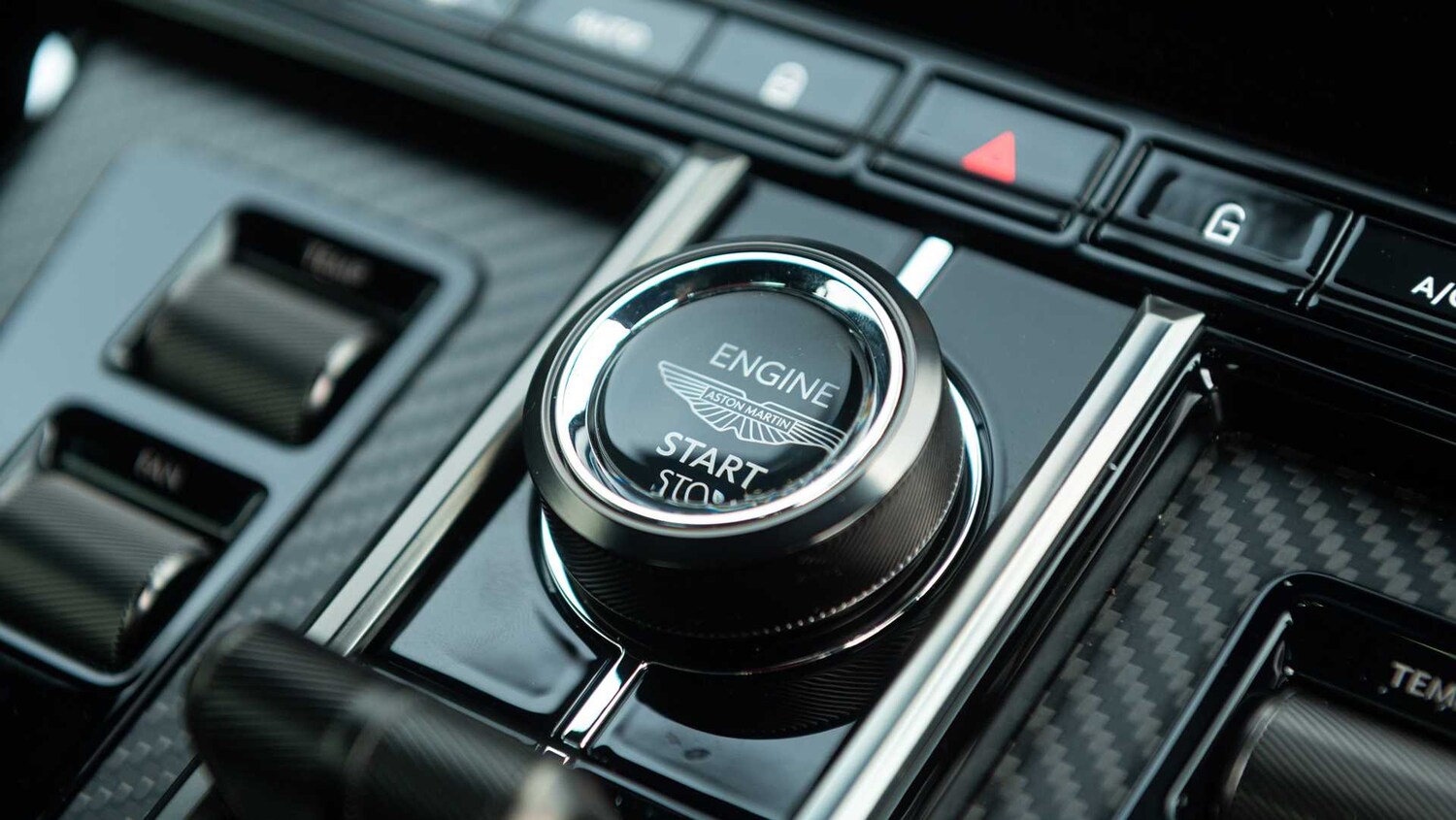 Used Aston Martin Vantage 2025 for sale - 77674771: Photo 34