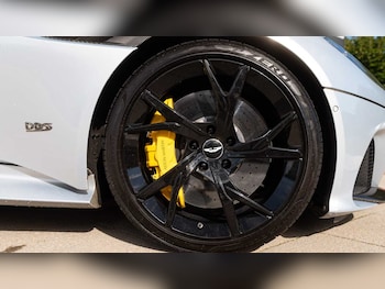 Used Aston Martin DBS 2020 for sale - 75944477: Photo