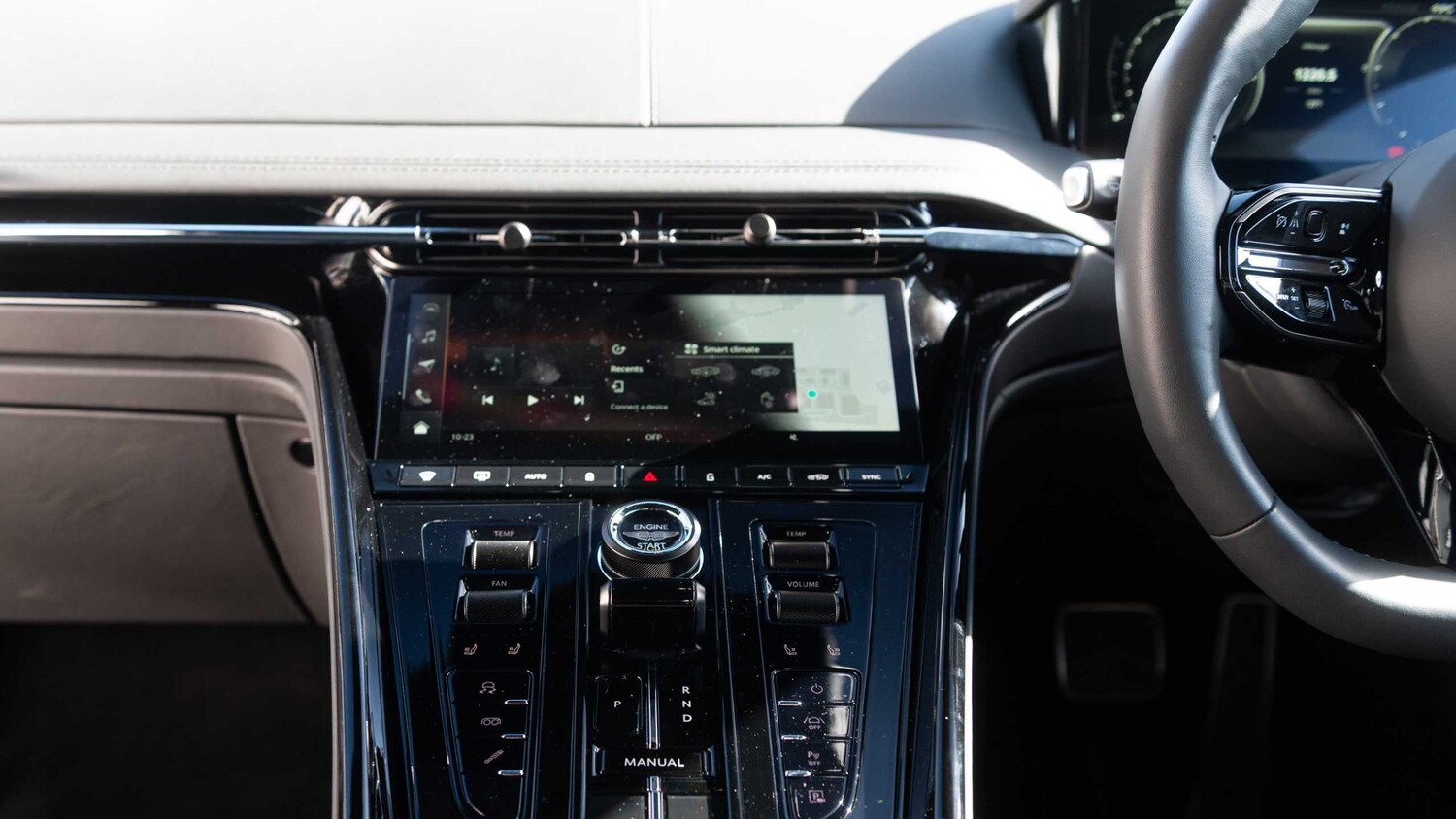 Used Aston Martin V8 2024 for sale - 78161339: Photo 10